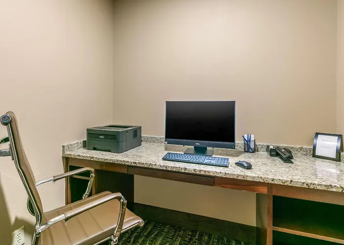 Comfort Inn & Suites Nashville Franklin Cool Springs