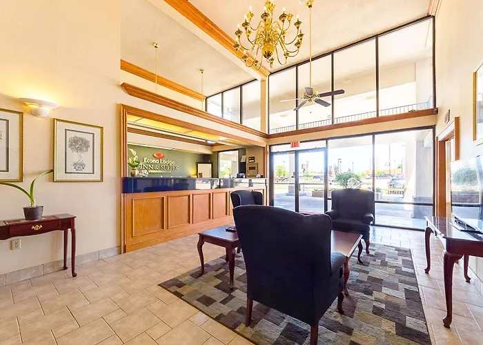 Econo Lodge Inn & Suites Bentonville