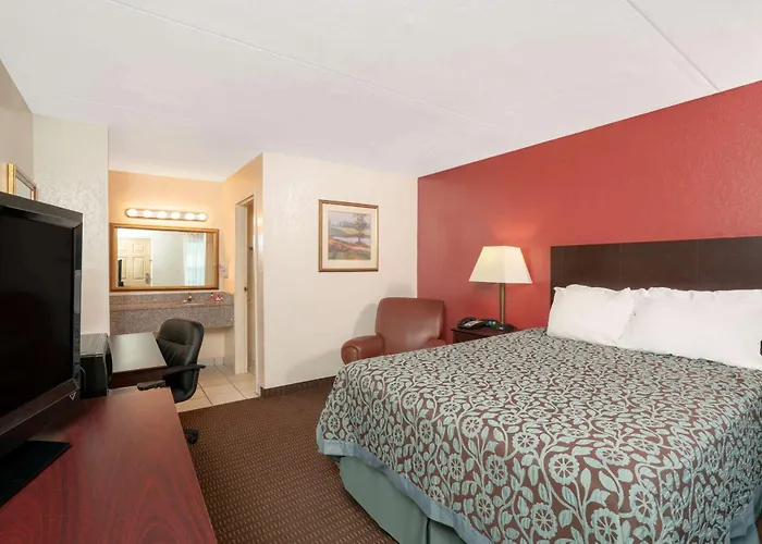 Days Inn By Wyndham Cave City