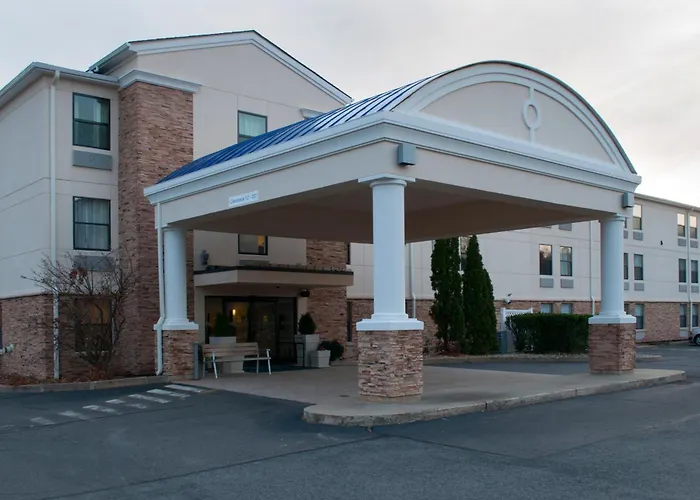 Holiday Inn Express Vernon-Manchester By Ihg