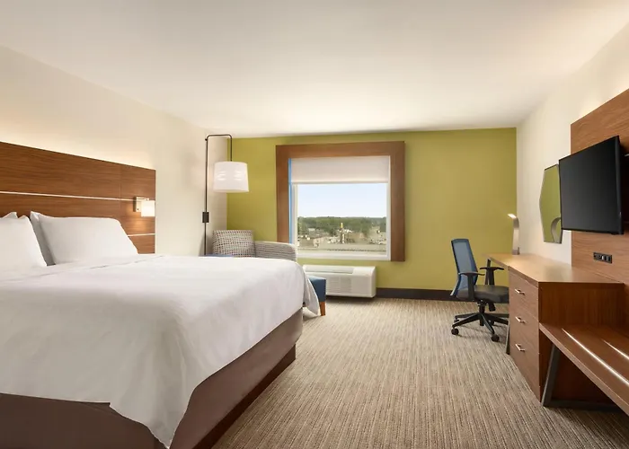 Holiday Inn Express & Suites Searcy By Ihg