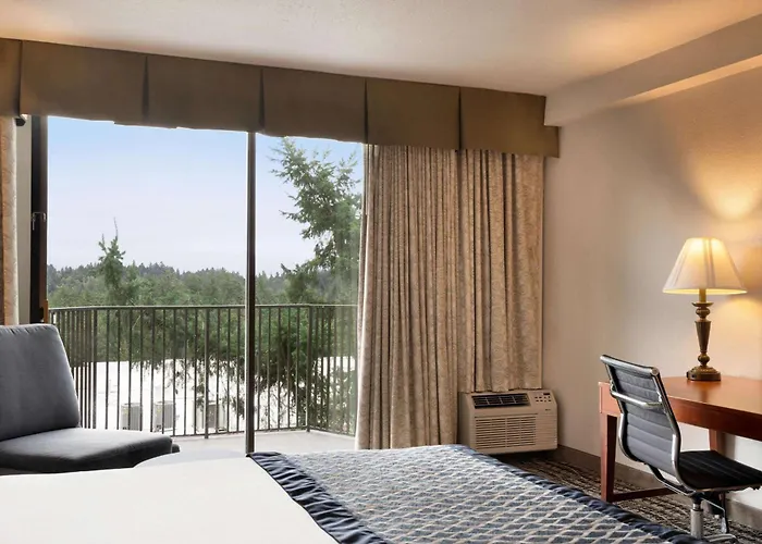 Baymont By Wyndham Bremerton Wa