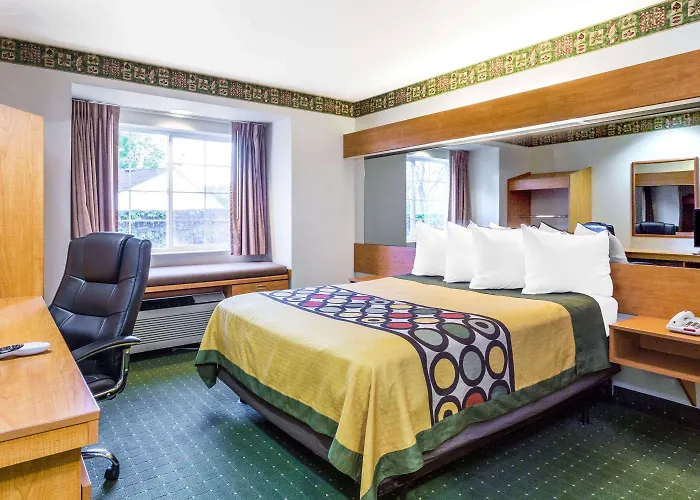 Super 8 By Wyndham Pride Midvale/Midvalley/Salt Lake City