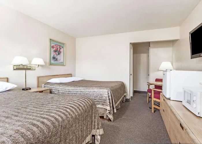 Travelodge By Wyndham La Grande