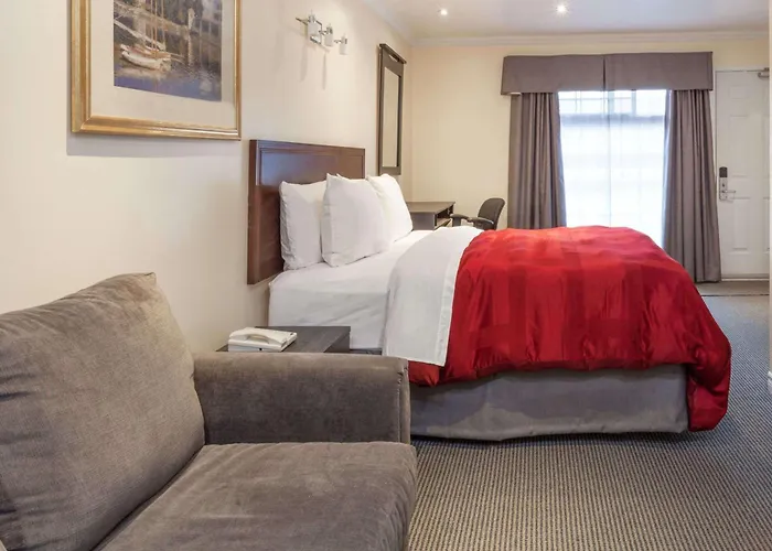 Knights Inn Kingston