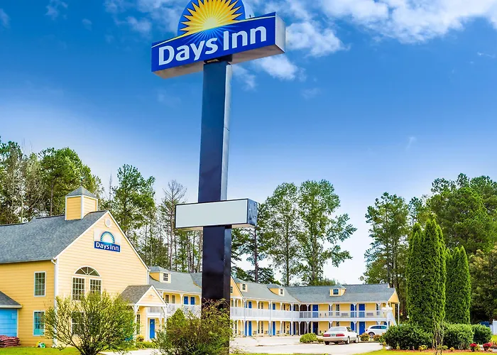 Days Inn By Wyndham Cornelia