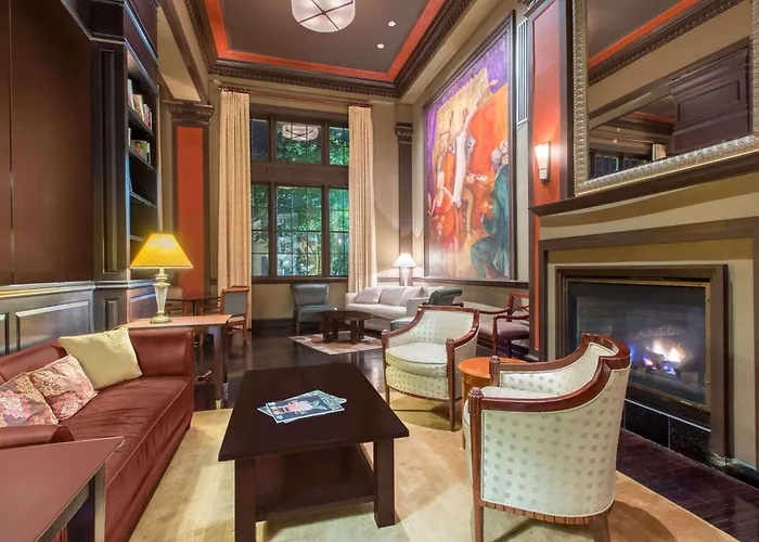 The George Washington - A Wyndham Grand Hotel