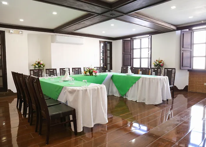 El Carmen Hotel
