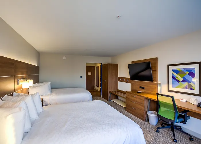 Holiday Inn Express & Suites Reedsville - State Coll Area, An Ihg Hotel