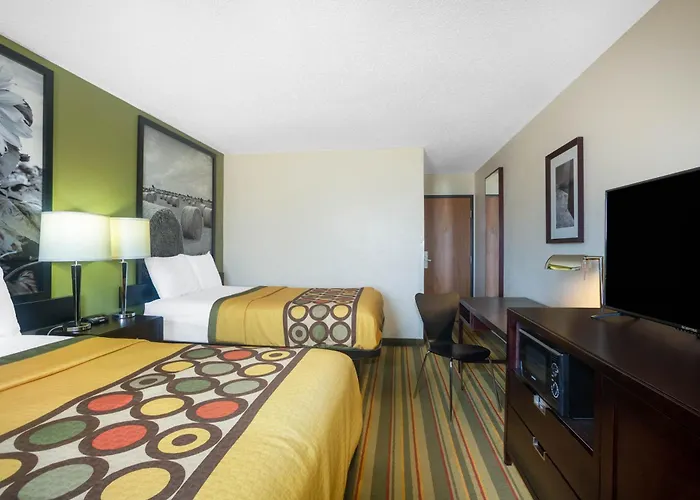 Super 8 By Wyndham El Dorado