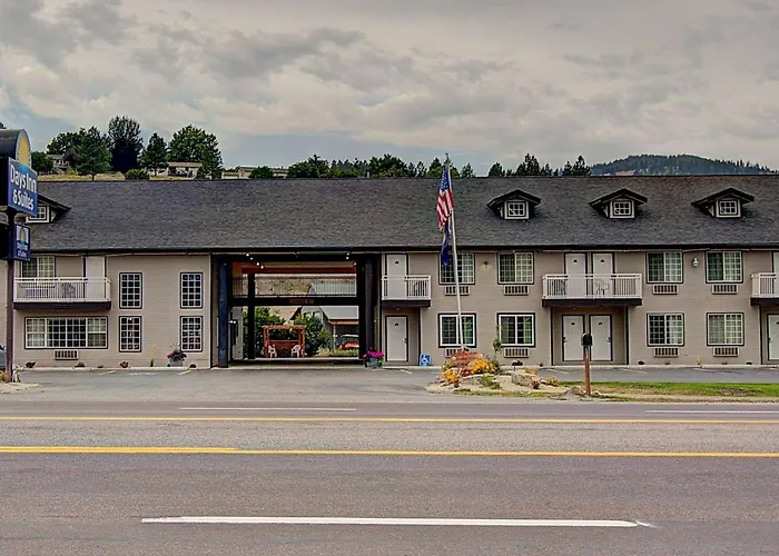 Days Inn & Suites By Wyndham Lolo