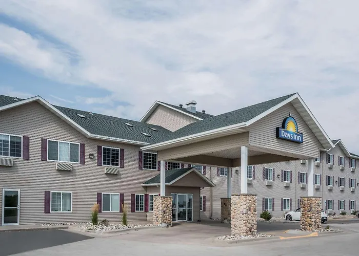 Days Inn By Wyndham Fargo Casselton Waterpark