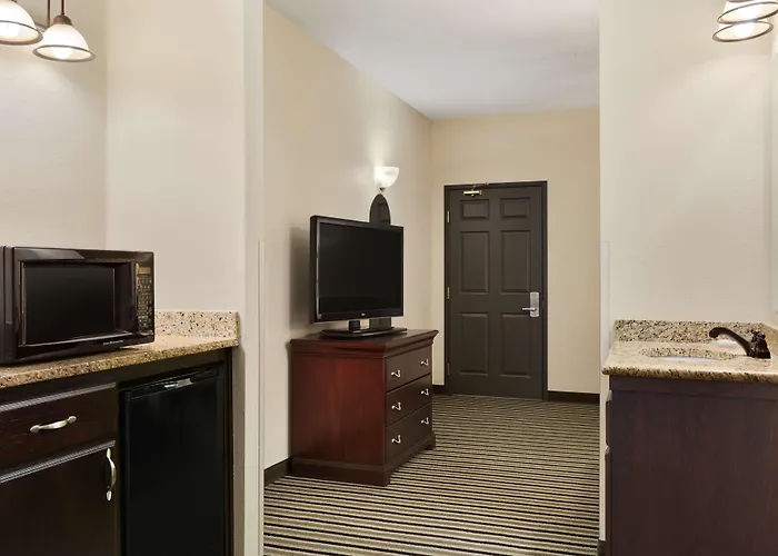 Country Inn & Suites By Radisson, Little Falls, Mn