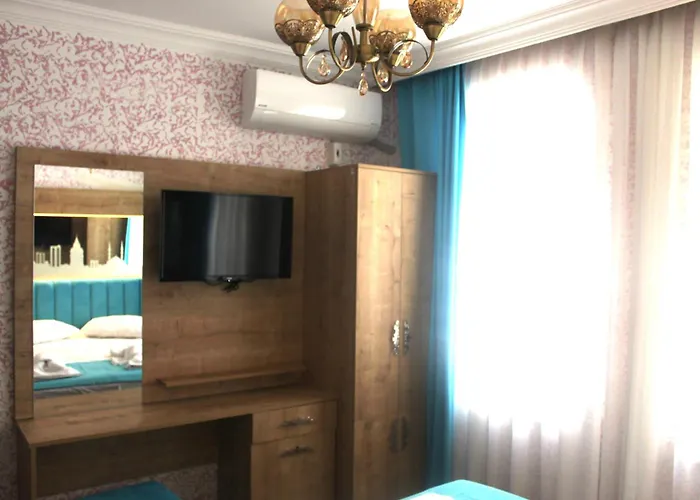 Hotel Megaron
