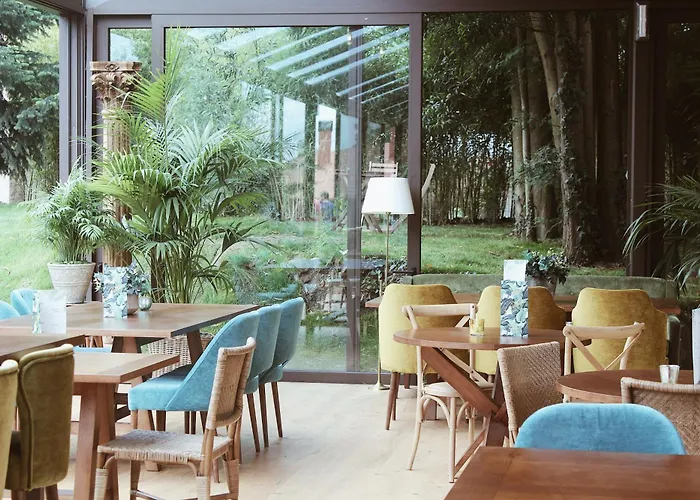 Eco Hotel Nos