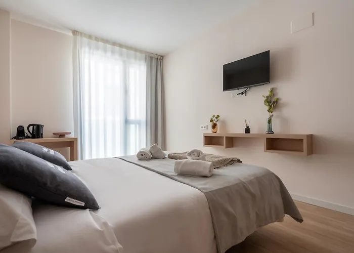 limehome Barcelona Carrer de Besalú 82