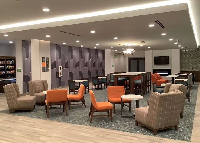 La Quinta Inn & Suites By Wyndham Littleton-Red Rocks