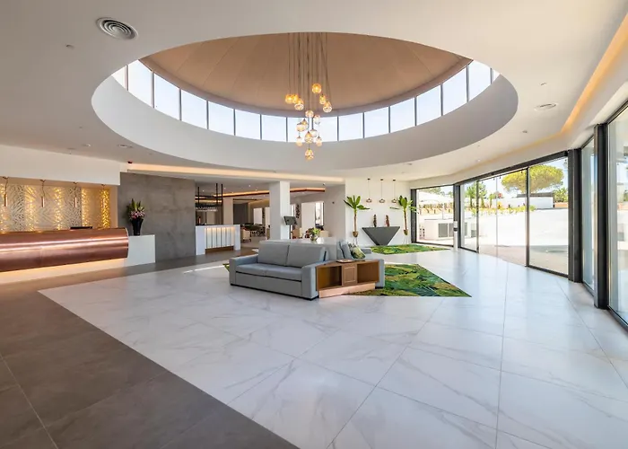 Regency Salgados Hotel&Spa