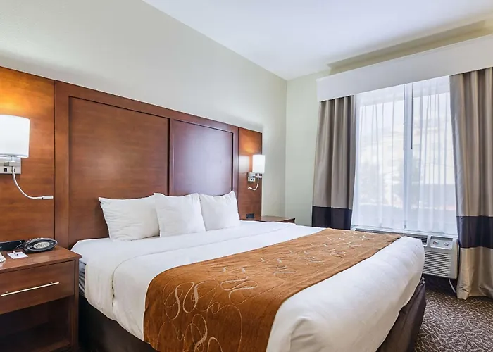 Quality Suites Springdale West I-49