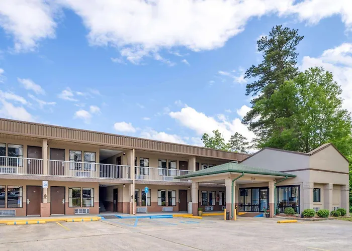 Super 8 By Wyndham Gadsden Al