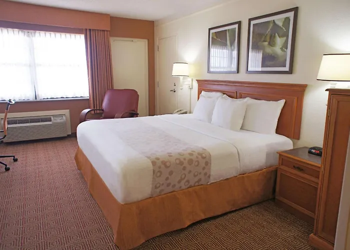 La Quinta By Wyndham Coral Springs University Dr