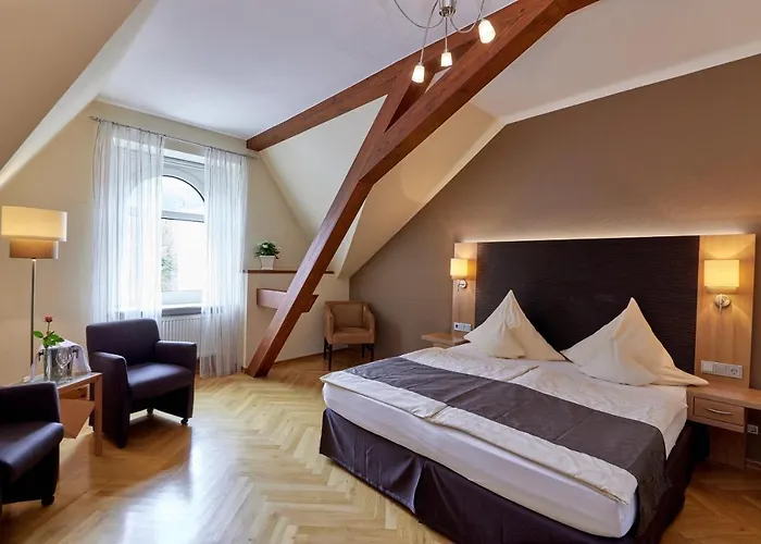 Hotel Sankt Maximilian "Inklusive Parkplatz"