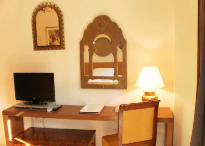Hotel Santa Coloma Del Camino