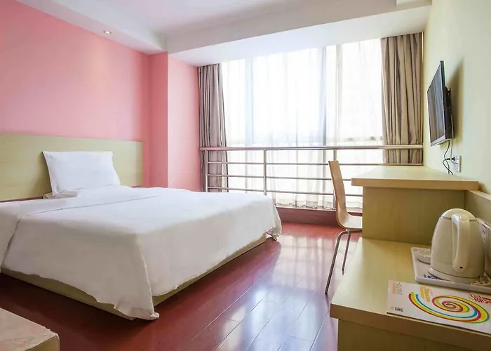 7 Days Inn Chengdu Beicheng Street Wukuaishi Metro Station
