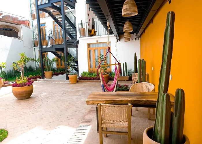 Santa Cecilia Hotel