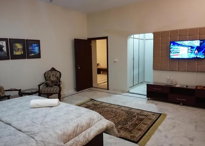 Hotel Island Clifton