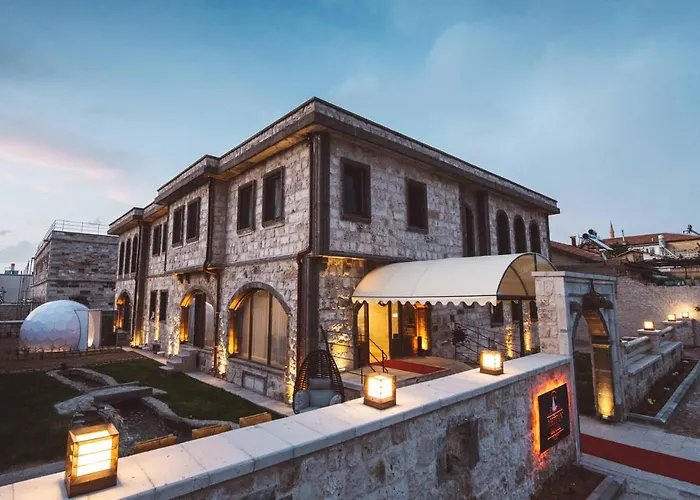 Ahiyan Hotel