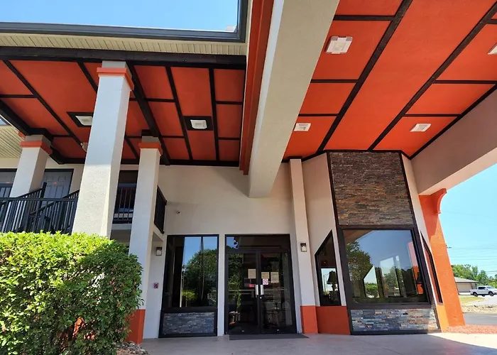 Days Inn By Wyndham Clemson