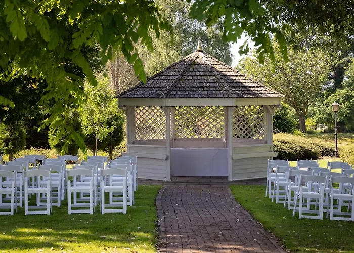 Avisford Park Hotel