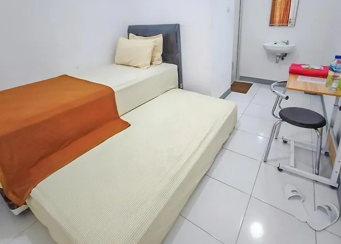 Shekinah Homestay & Cafe Waikabubak Redpartner