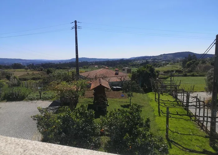 Leonchic - Guest House Com Piscina De Agua Salgada