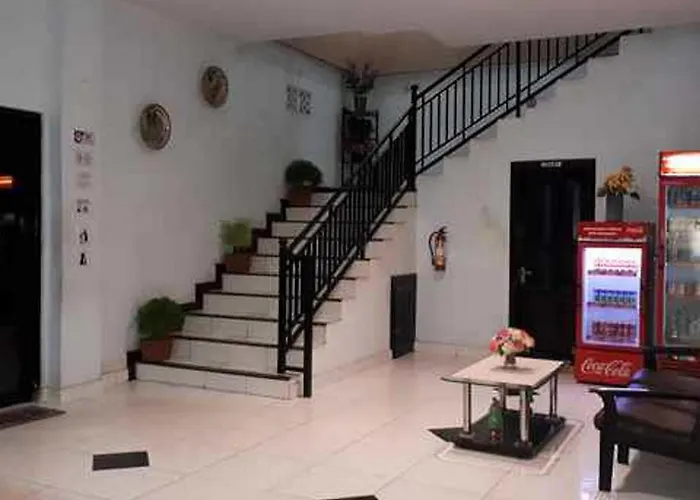 Reddoorz At Hotel Rumberpon Sorong