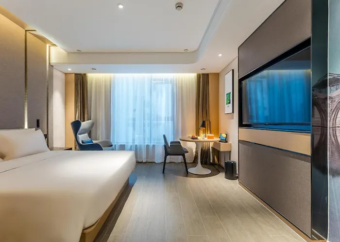 Atour Hotel Huzhou City Government