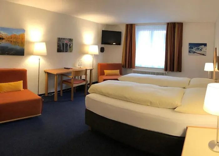 Hotel Weisses Kreuz Berguen