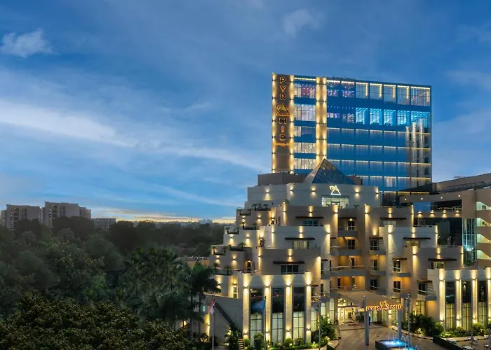 Pyramid Continental Hotel