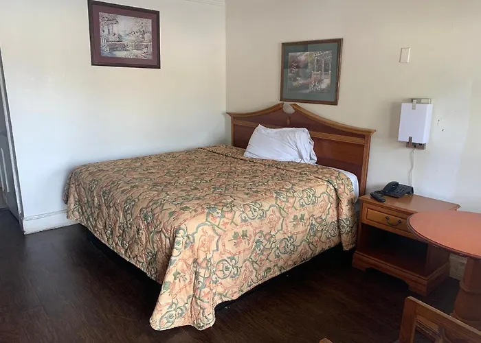 Economy Inn