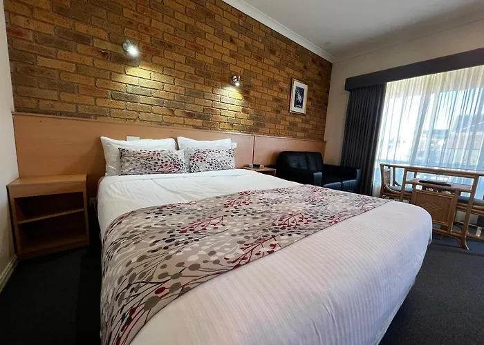 Riverpark Motel