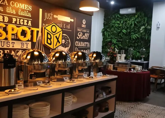 Front One Inn Kediri