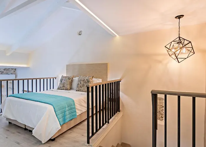 Mitos-Suites
