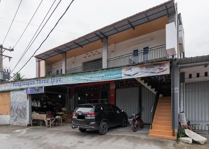 Reddoorz Syariah Near Minangkabau International Aiport