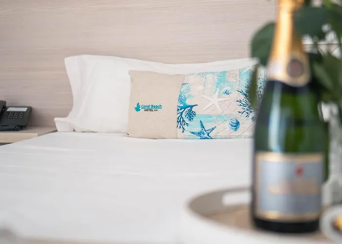 Coral Beach House & Food (Adults Only)