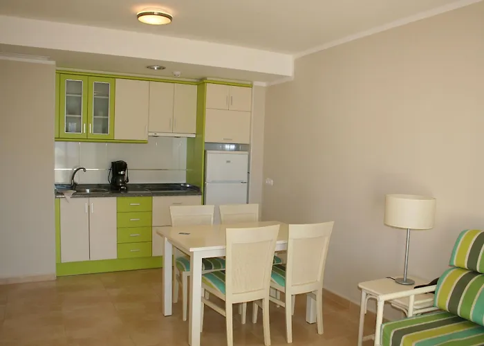 Ar Esmeralda Suites