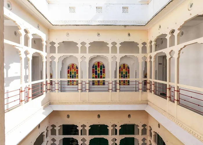 Bloom Boutique - Chelon Haveli