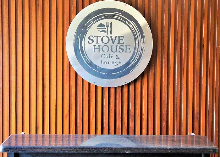 Stovehouse Inn