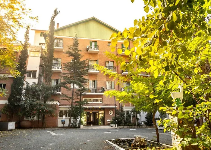 Forest Park Hotel