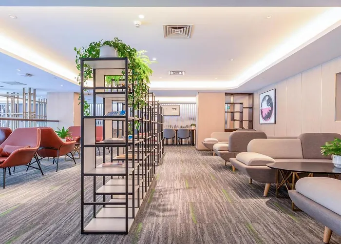 Atour X Hotel Shenzhen Longhua Dalang Commercial Center